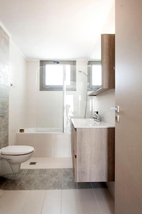 Minimal Loft Art With Sea View Over Heraklion Harbour Esterno foto