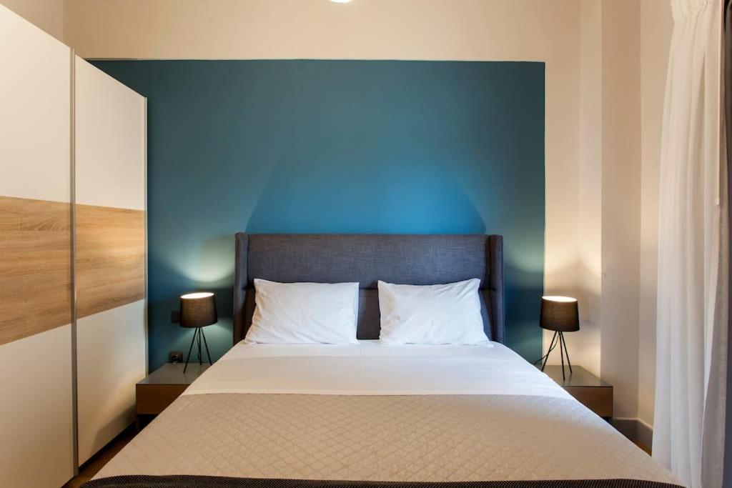 Minimal Loft Art With Sea View Over Heraklion Harbour Esterno foto