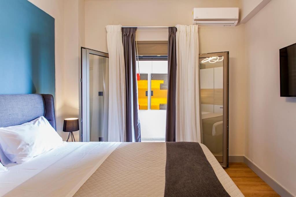 Minimal Loft Art With Sea View Over Heraklion Harbour Esterno foto