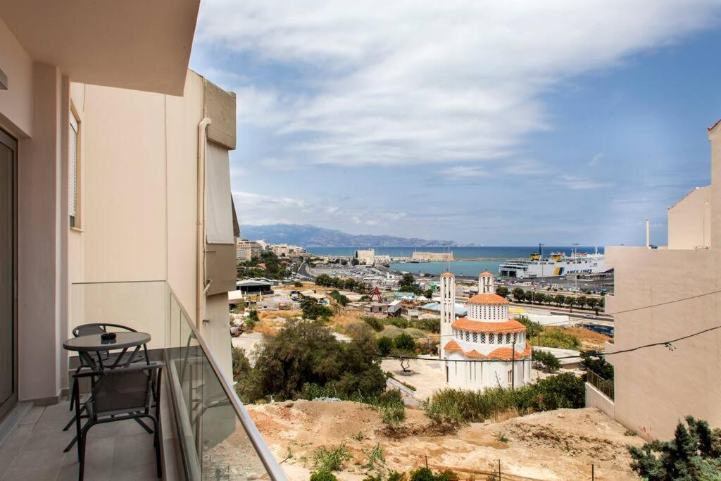 Minimal Loft Art With Sea View Over Heraklion Harbour Esterno foto