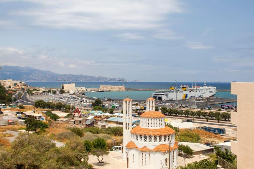 Minimal Loft Art With Sea View Over Heraklion Harbour Esterno foto